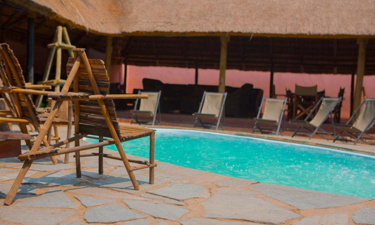 بيت شباب Lusaka Backpackers المظهر الخارجي الصورة