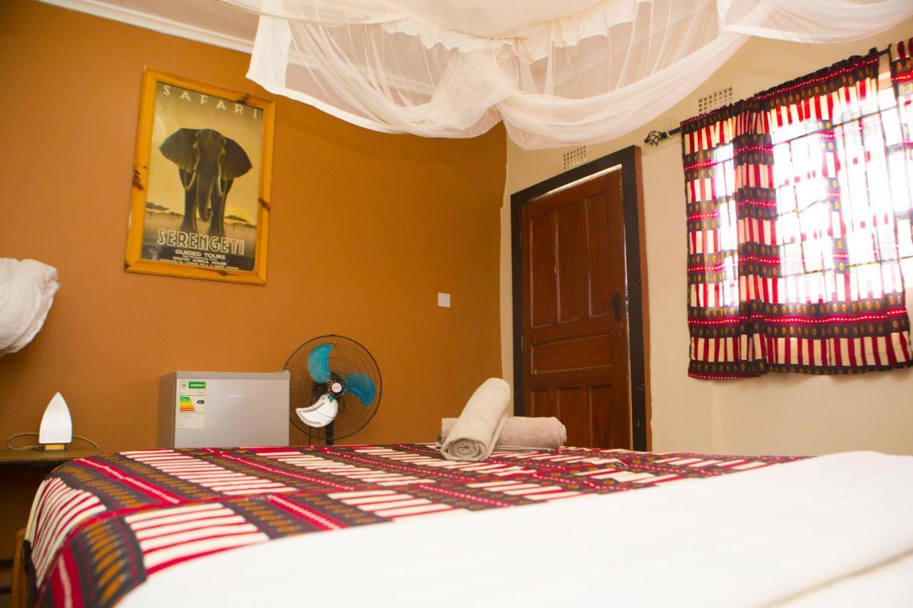 بيت شباب Lusaka Backpackers المظهر الخارجي الصورة